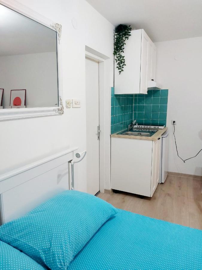 Sha La La - Charming, Unique Studio In A Historic Building Next To A Castle, Wifi, Smart Tv, Washer-Dryer Bakar Eksteriør bilde